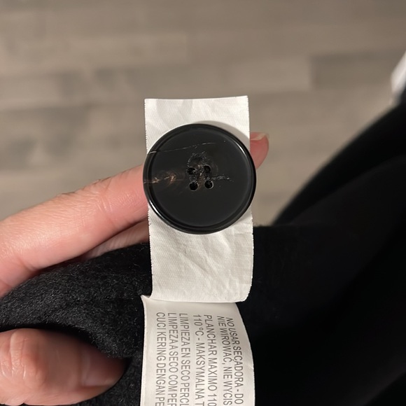 Size small - Picture 6 of 6